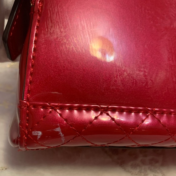 🔥HOST PICK🔥 guess limited edition 2 way bag - Picture 4 of 16